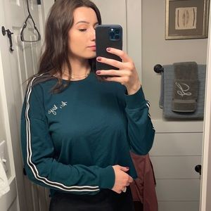 Embroidered Graphic Crop Crewneck